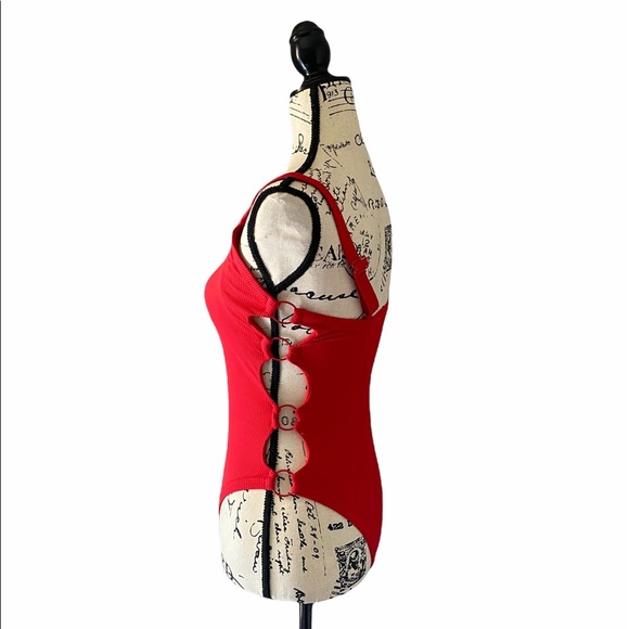 {No Boundaries} keyhole one piece swim suit - Picture 4 of 6